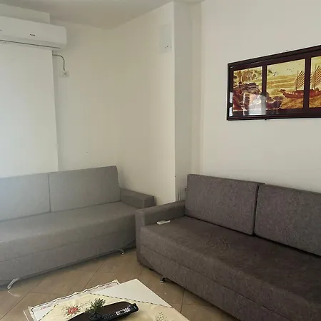 Apartment Eri's House *